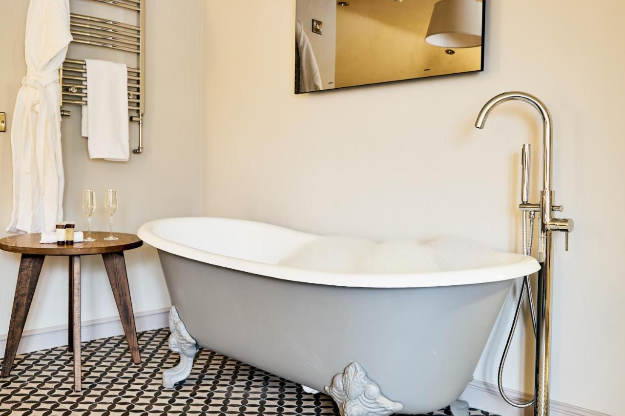 The Wellington Arms - Basingstoke-Reading Hotell Heckfield Exteriör bild