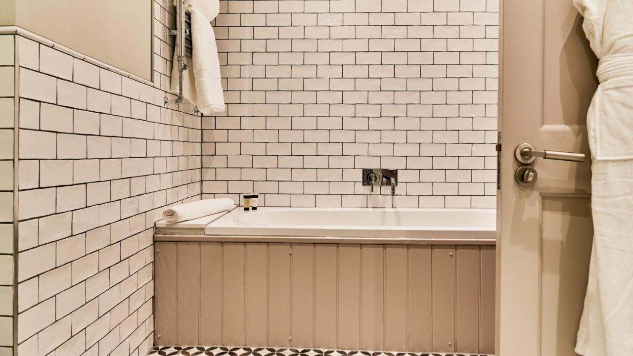 The Wellington Arms - Basingstoke-Reading Hotell Heckfield Exteriör bild